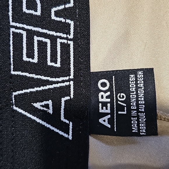 Aeropostale large tan and black shorts - Picture 6 of 7